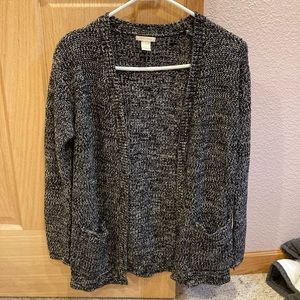 Forever 21 women’s black and white cardigan size small